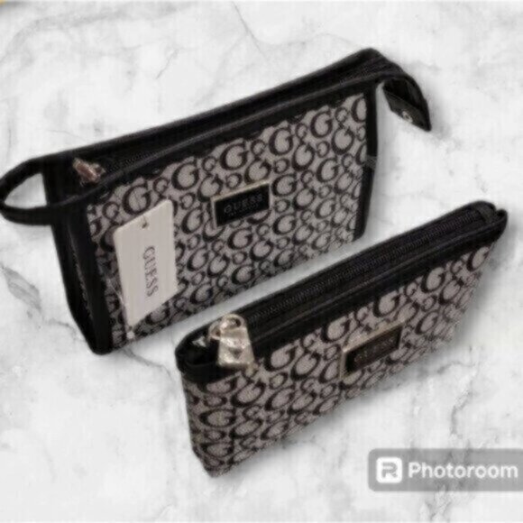 GUESS Cosmetic Travel Bags NWT Set - Picture 7 of 10